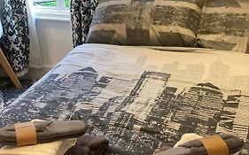 Plumstead Common Home On The Hill On Street Free Parking